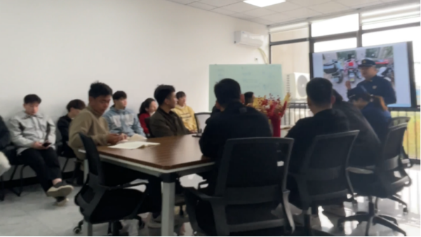 斯塔克機器人開展消防安全演習